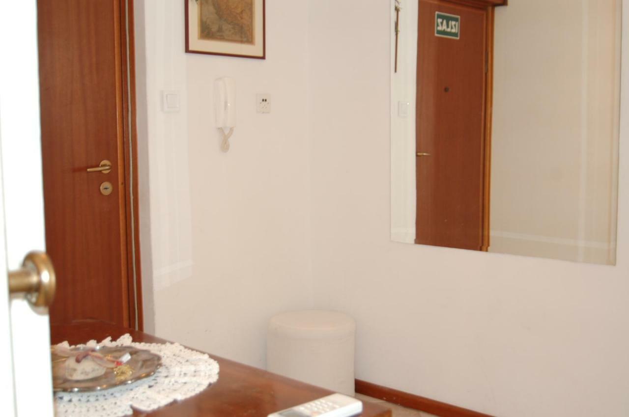 Apartment Definis Split Exterior foto
