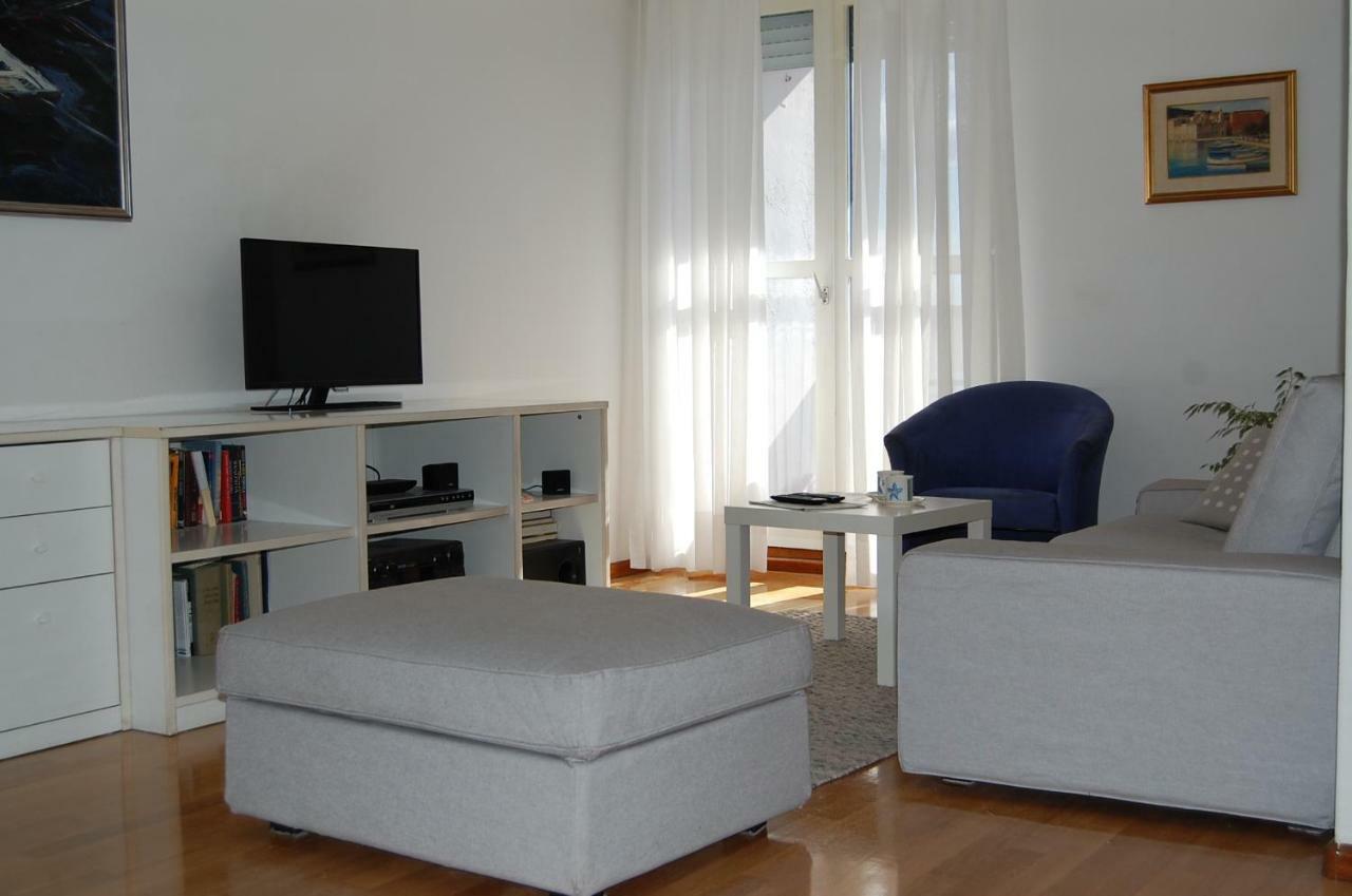 Apartment Definis Split Exterior foto